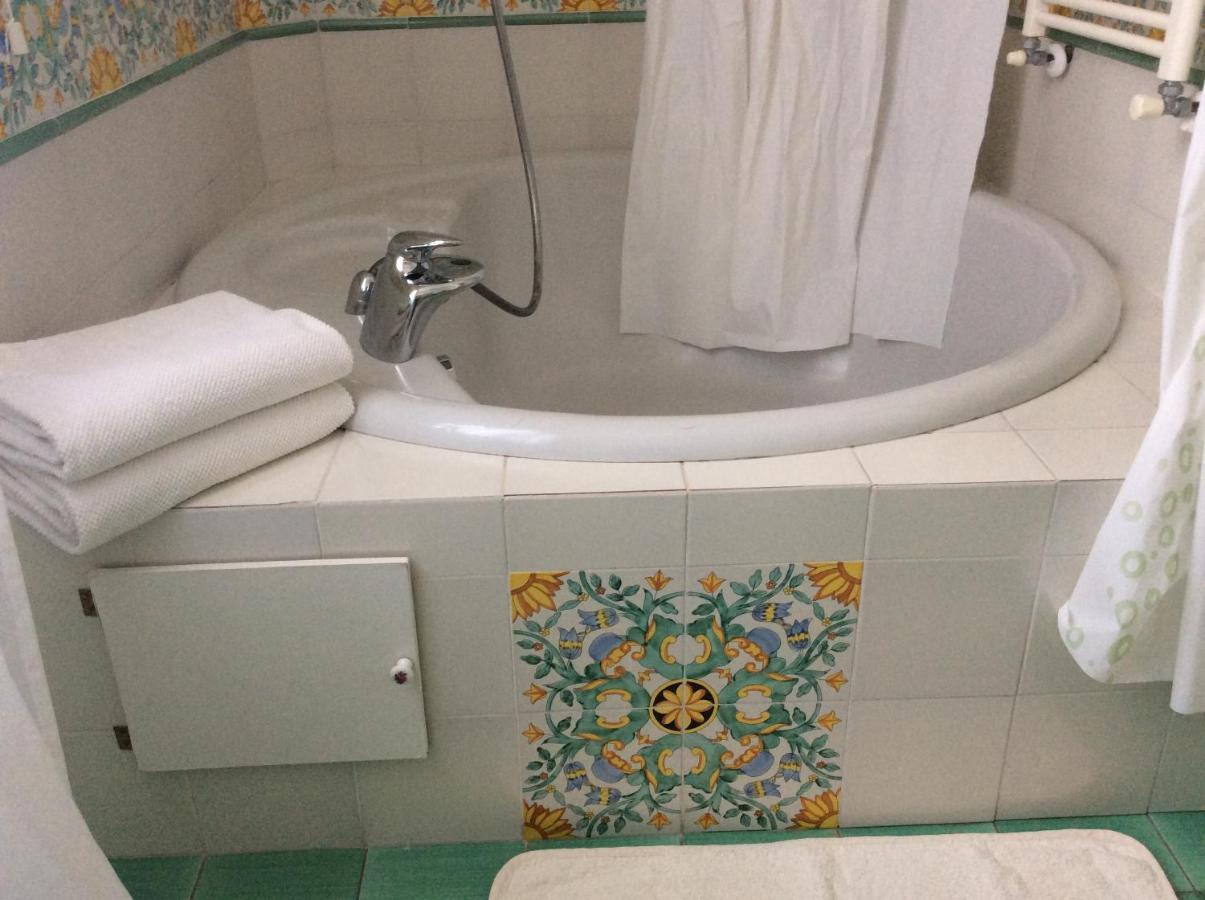 L'Acacia B&B Pietra Ligure Extérieur photo